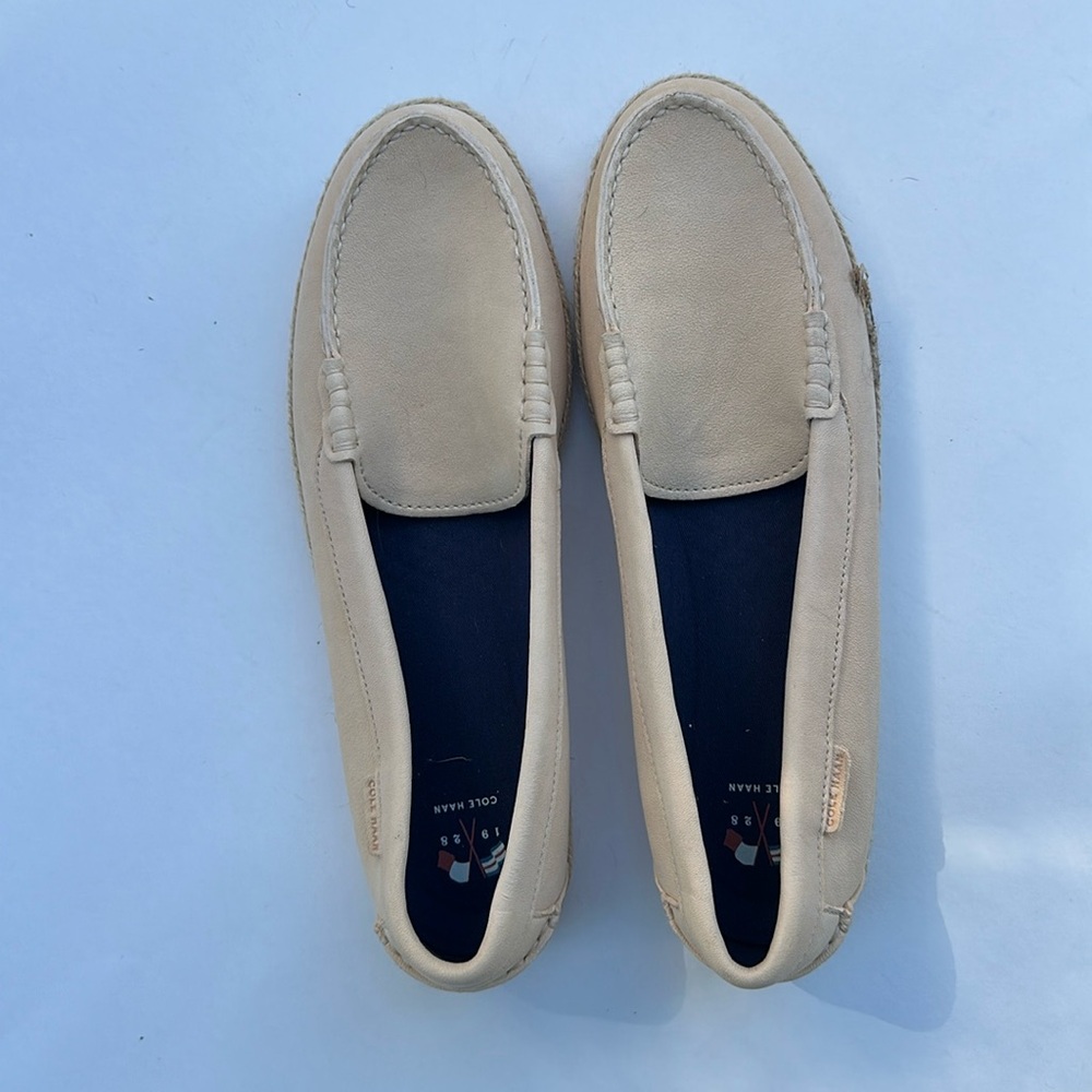 Size 11 woman’s shoe